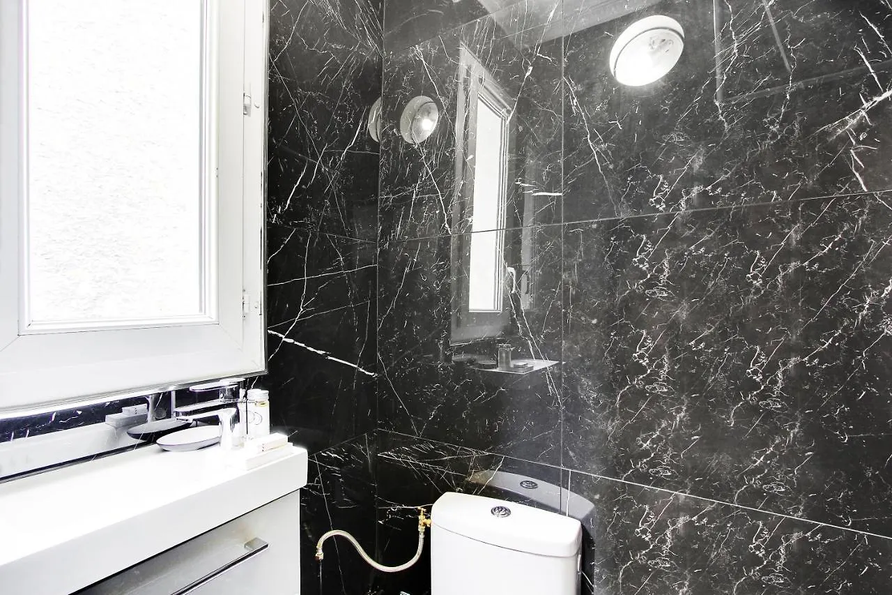 Cmg St Antoine Bastille 12 Apartment Paris